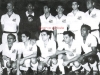 1957-em-pe-getulio-manga-urubatao-jogador-nao-identificado-ramiro-e-fioti-agachados-alfredinho-alvaro-pagao-vasconcelos-e-dorval