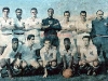 1958-em-pe-ramiro-helvio-getulio-manga-dalmo-zito-e-o-tecnico-lula-agachados-dorval-alvaro-pagao-pele-e-pepe